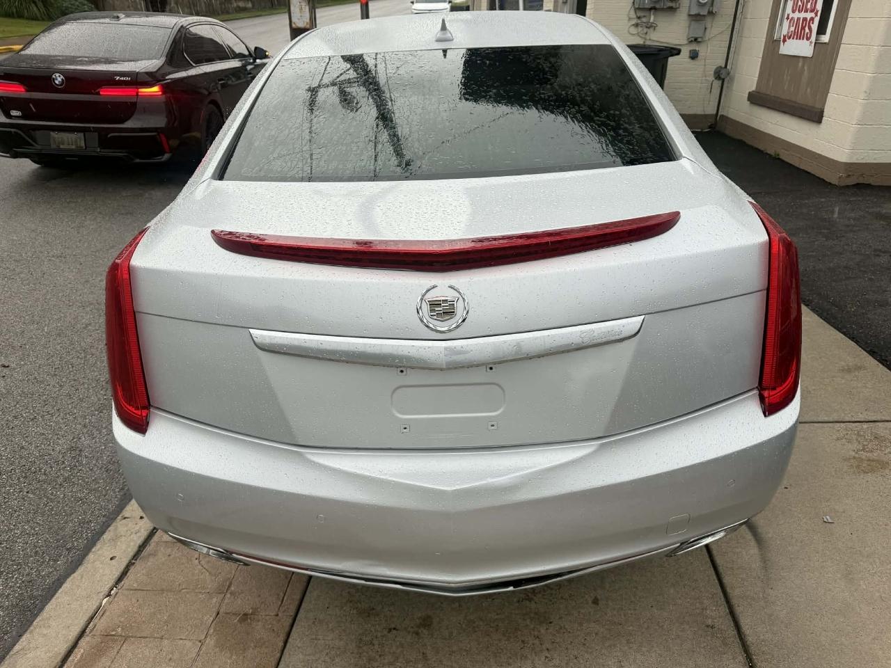 Cadillac XTS Luxury 2013