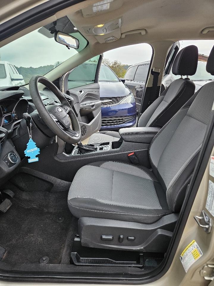 Ford Escape SE 4WD 2017