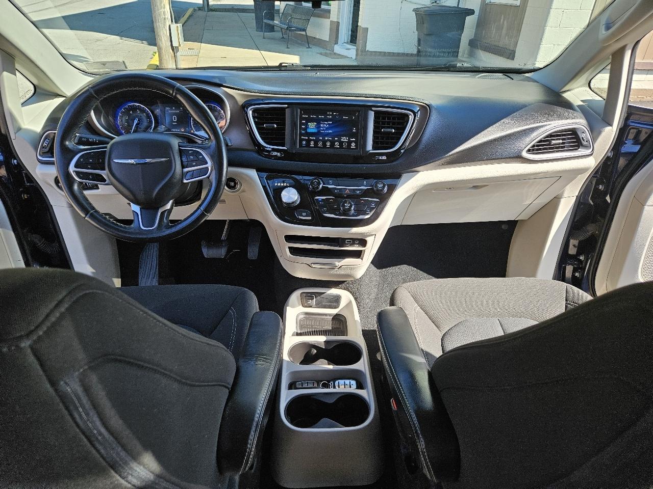 Chrysler Voyager LX 2020