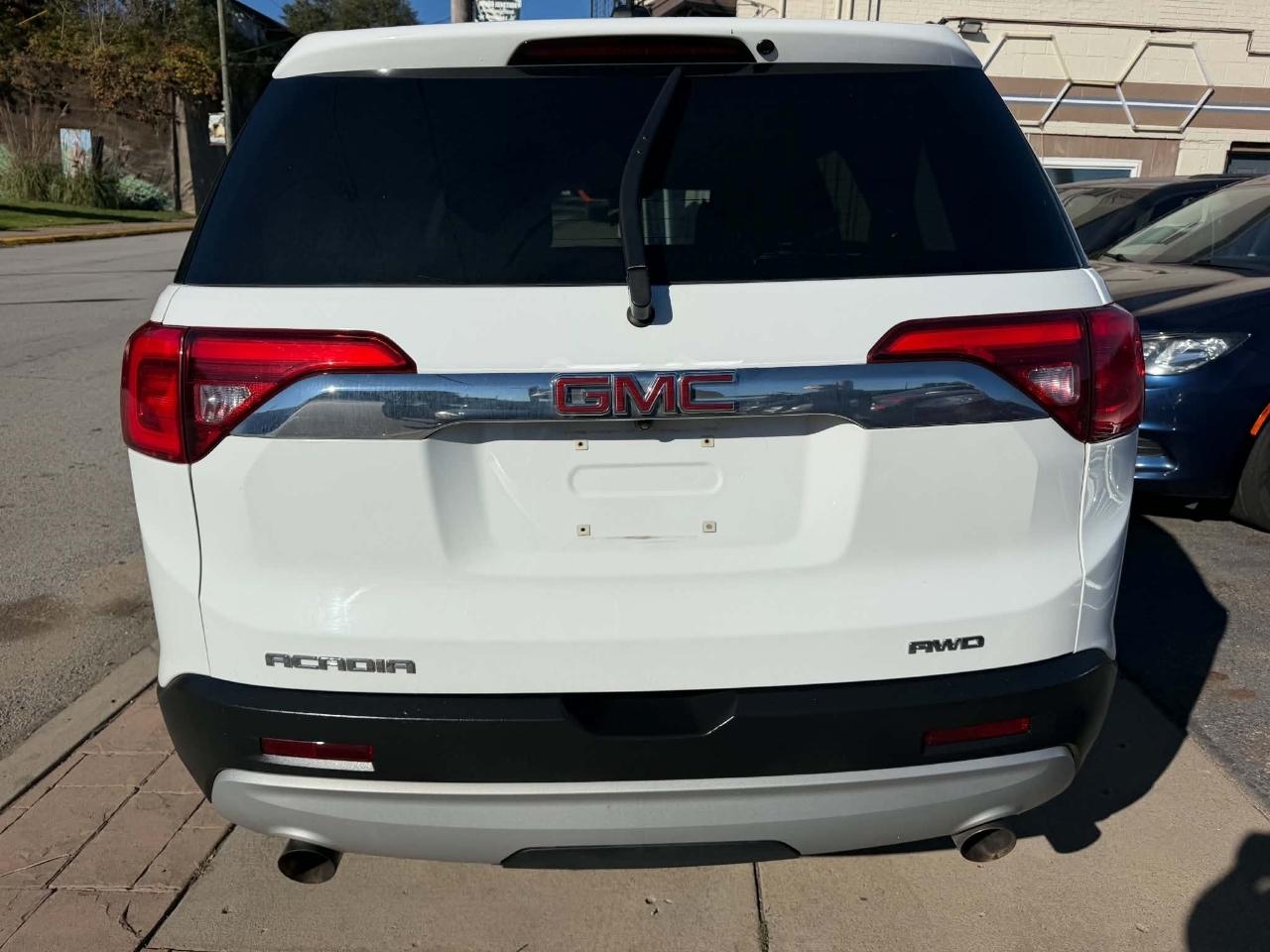 GMC Acadia SLE-1 AWD 2018