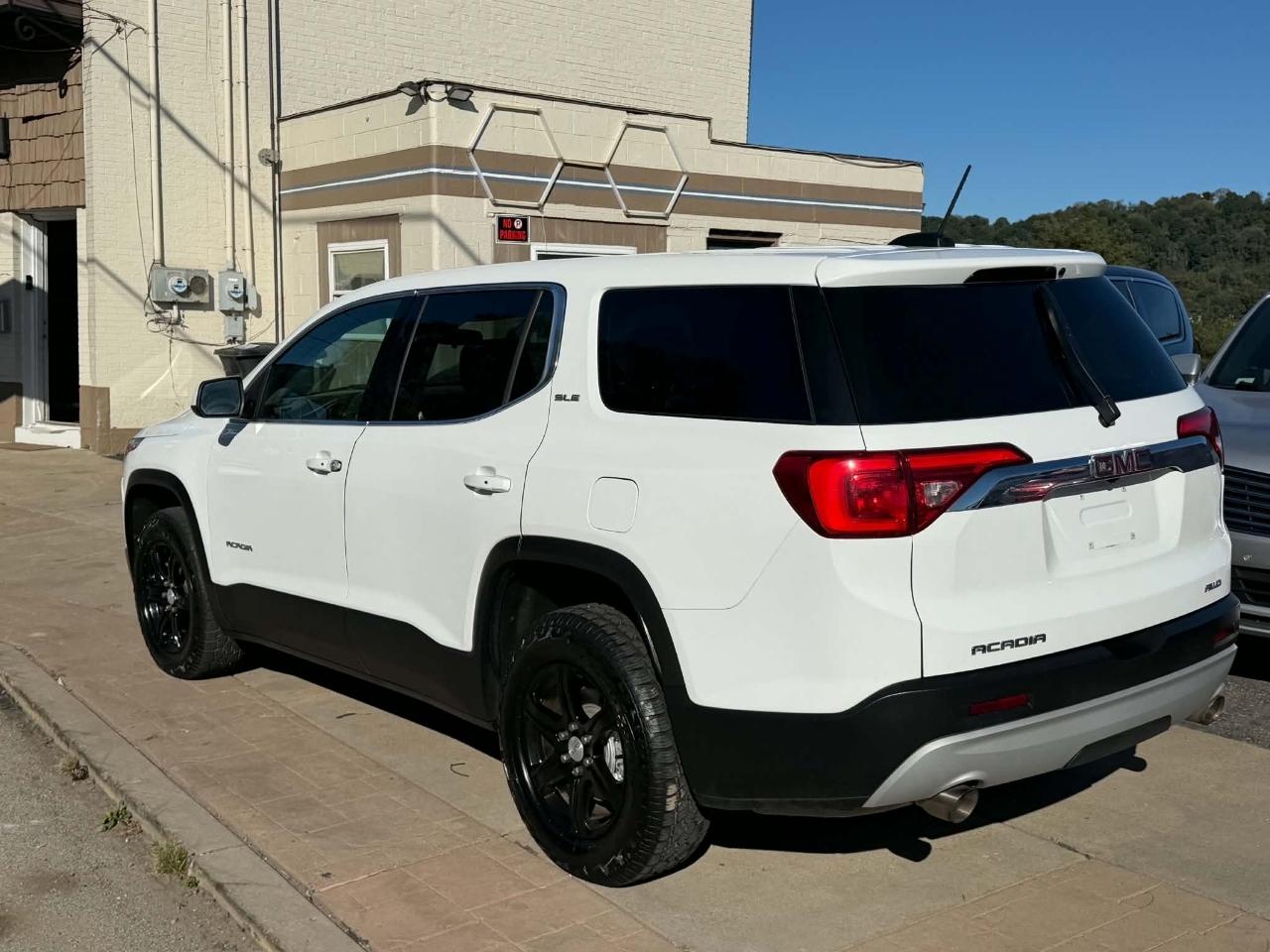 GMC Acadia SLE-1 AWD 2018