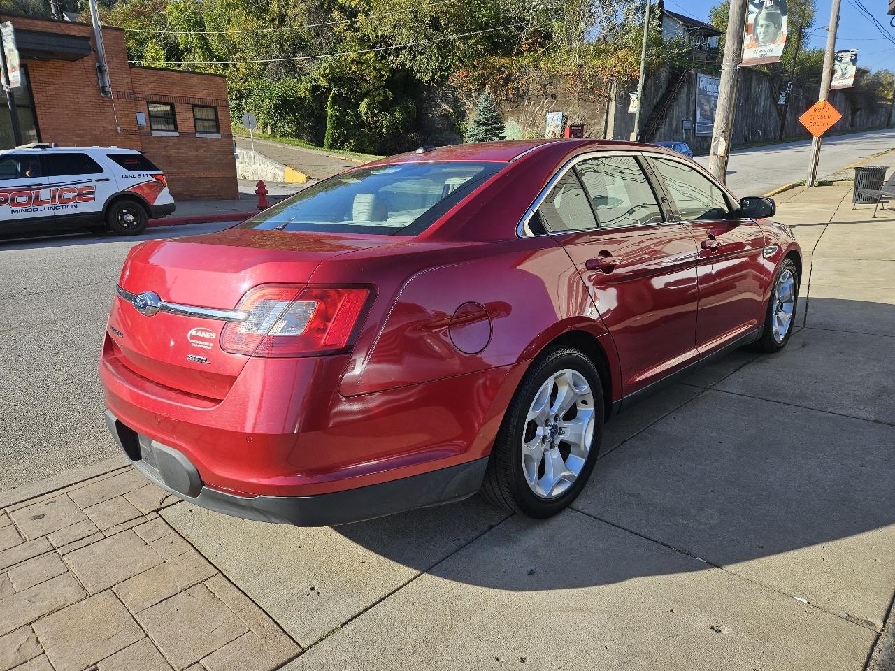 Ford Taurus SEL FWD 2011