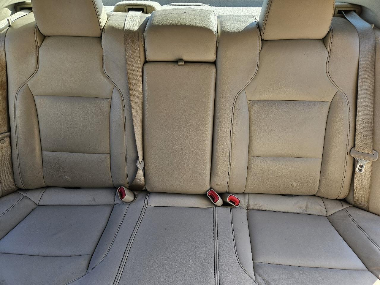 Ford Taurus SEL FWD 2011