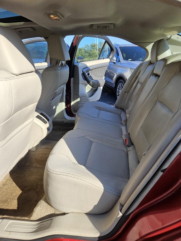 Ford Taurus SEL FWD 2011