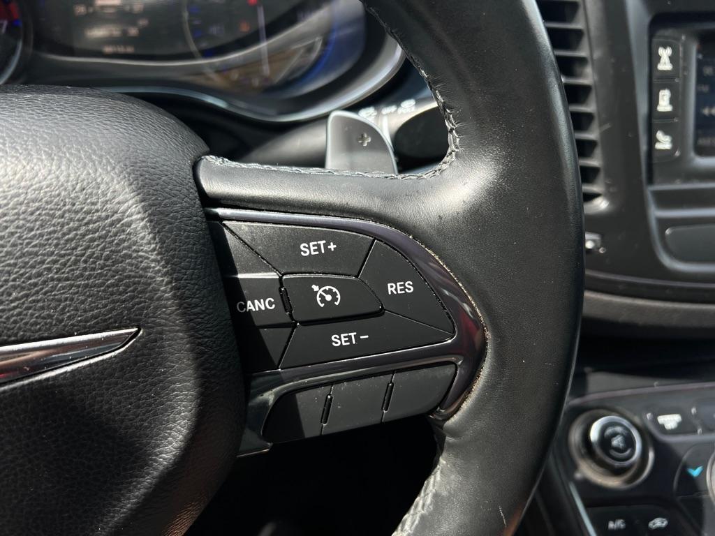 Chrysler 200 4dr Sdn S FWD 2016