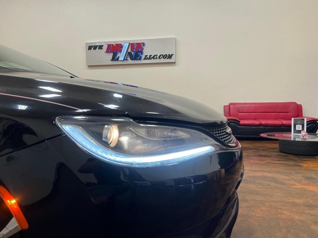 Chrysler 200 4dr Sdn S FWD 2016