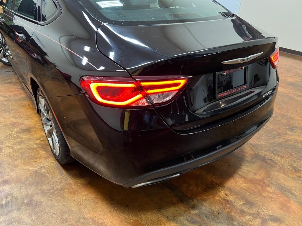 Chrysler 200 4dr Sdn S FWD 2016