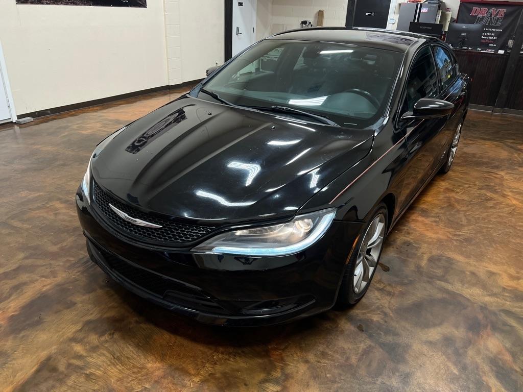 Chrysler 200 4dr Sdn S FWD 2016