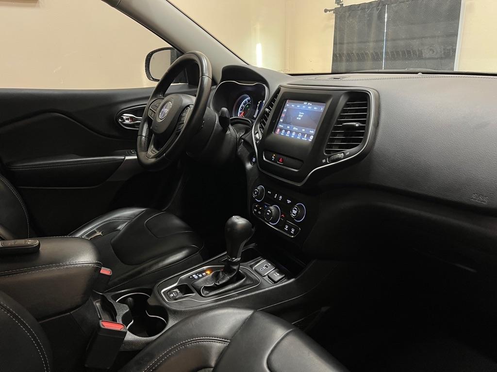 Jeep Cherokee Latitude Plus FWD 2019