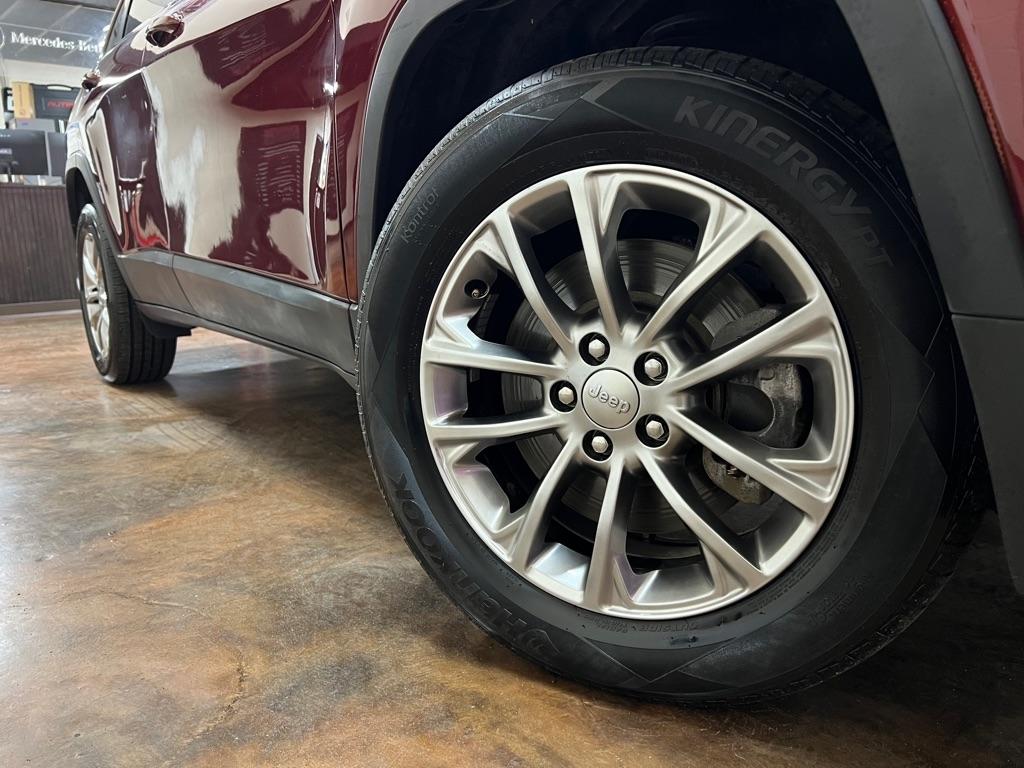 Jeep Cherokee Latitude Plus FWD 2019