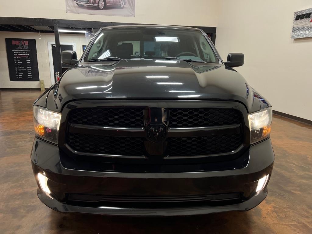 RAM 1500 Express 4x2 Crew Cab 5'7" Box 2018
