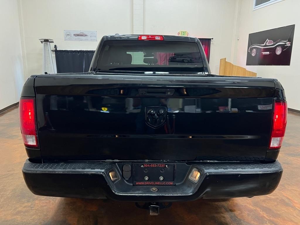 RAM 1500 Express 4x2 Crew Cab 5'7" Box 2018