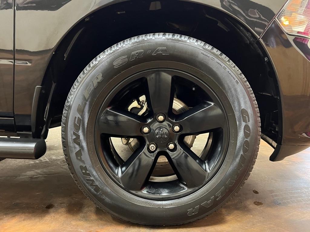 RAM 1500 Express 4x2 Crew Cab 5'7" Box 2018