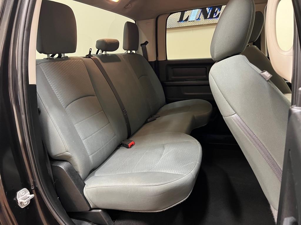 RAM 1500 Express 4x2 Crew Cab 5'7" Box 2018