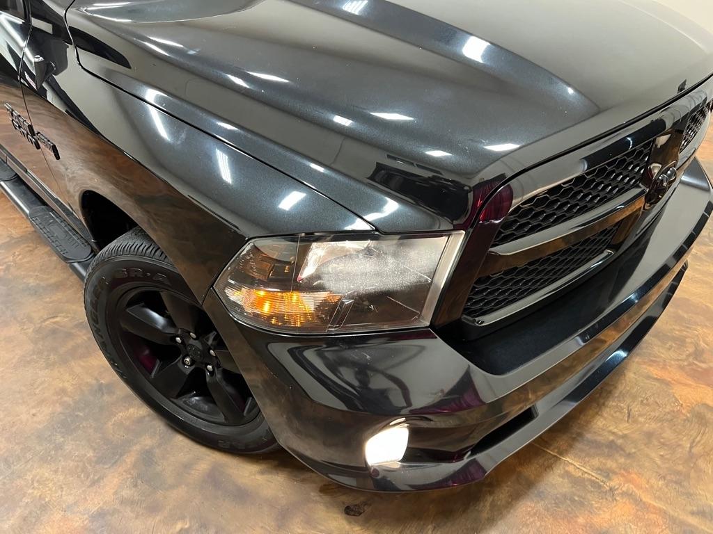 RAM 1500 Express 4x2 Crew Cab 5'7" Box 2018
