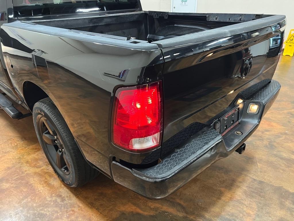 RAM 1500 Express 4x2 Crew Cab 5'7" Box 2018