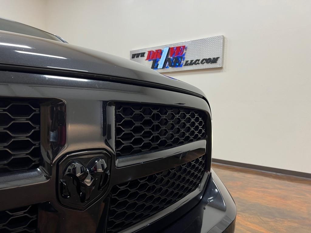 RAM 1500 Express 4x2 Crew Cab 5'7" Box 2018