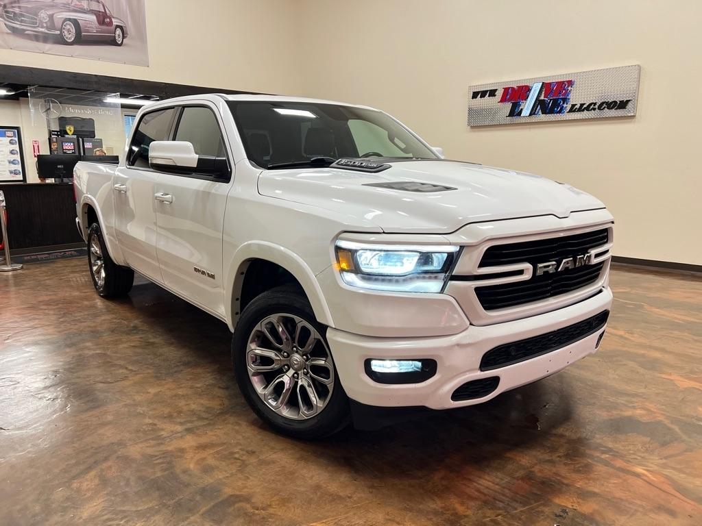 RAM 1500 Laramie 4x4 Crew Cab 5'7" Box 2020