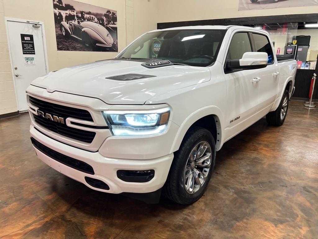 RAM 1500 Laramie 4x4 Crew Cab 5'7" Box 2020