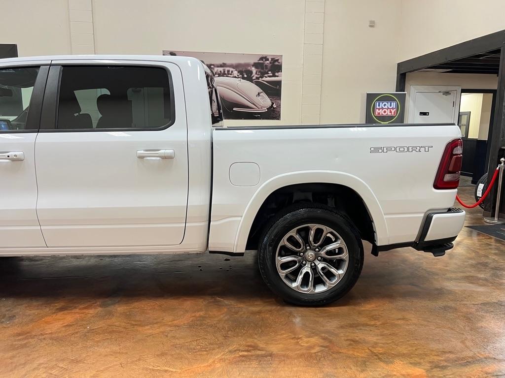 RAM 1500 Laramie 4x4 Crew Cab 5'7" Box 2020