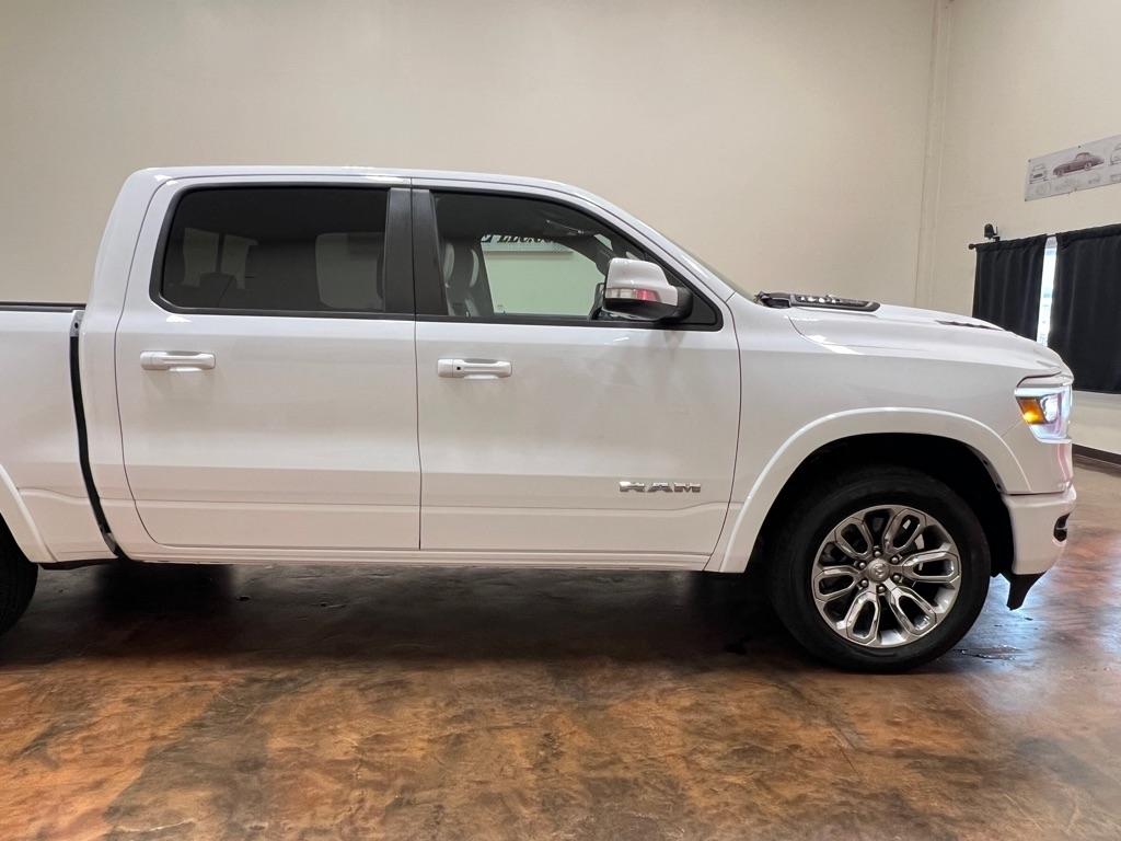 RAM 1500 Laramie 4x4 Crew Cab 5'7" Box 2020