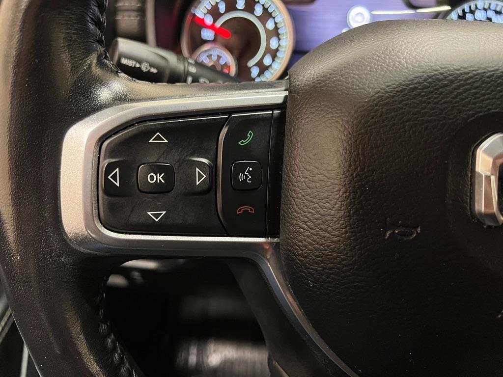 RAM 1500 Laramie 4x4 Crew Cab 5'7" Box 2020