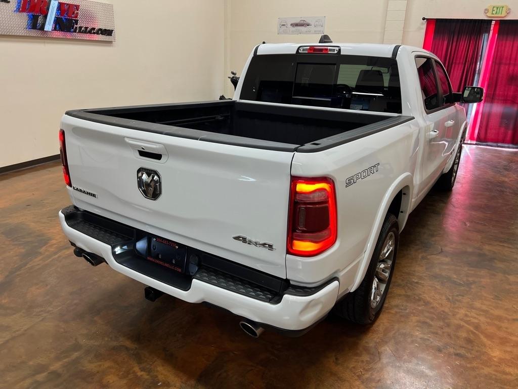 RAM 1500 Laramie 4x4 Crew Cab 5'7" Box 2020