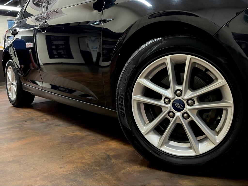 Ford Focus SE Hatch 2018