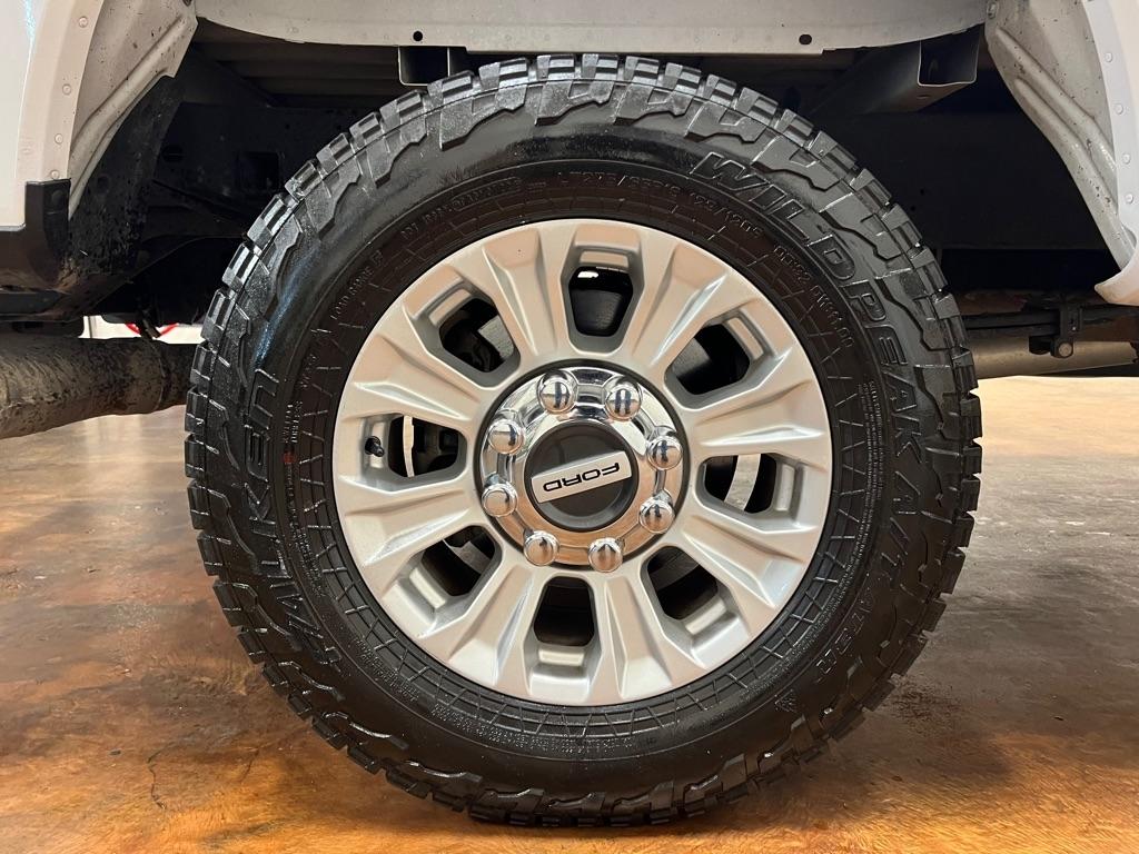 Ford Super Duty F-250 SRW King Ranch 4WD Crew Cab 8' Box 2021