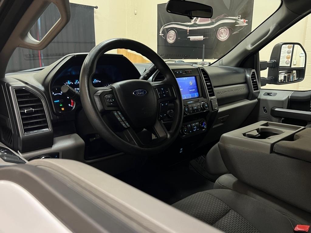 Ford Super Duty F-250 SRW King Ranch 4WD Crew Cab 8' Box 2021