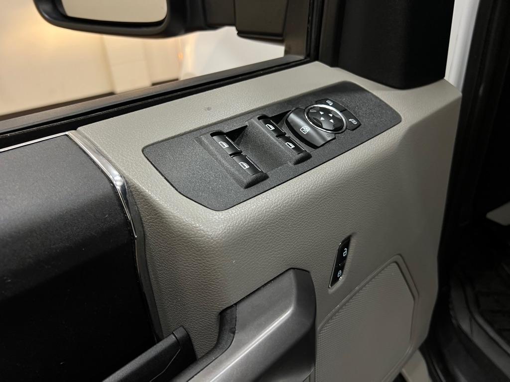 Ford Super Duty F-250 SRW King Ranch 4WD Crew Cab 8' Box 2021