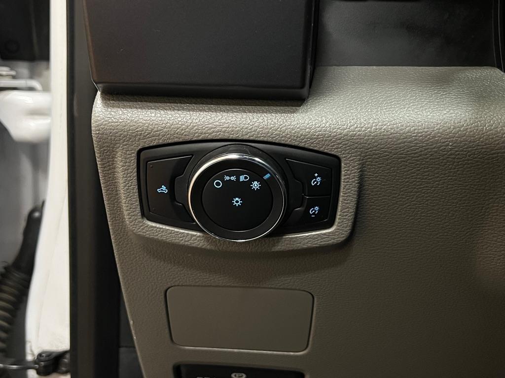 Ford Super Duty F-250 SRW King Ranch 4WD Crew Cab 8' Box 2021