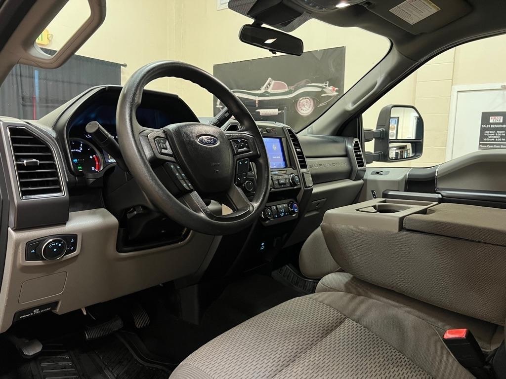 Ford Super Duty F-250 SRW King Ranch 4WD Crew Cab 8' Box 2021