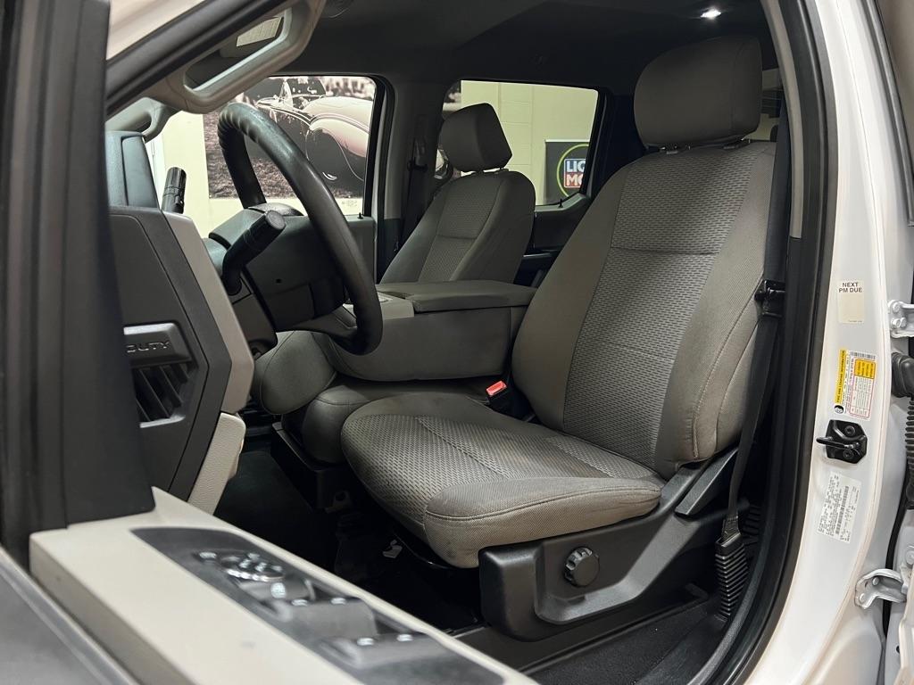 Ford Super Duty F-250 SRW King Ranch 4WD Crew Cab 8' Box 2021