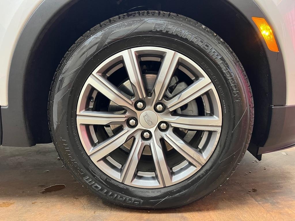 Cadillac XT4 AWD 4dr Sport 2023