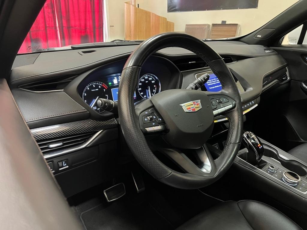 Cadillac XT4 AWD 4dr Sport 2023