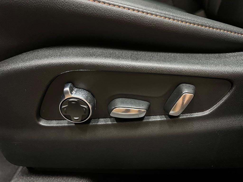 Cadillac XT4 AWD 4dr Sport 2023