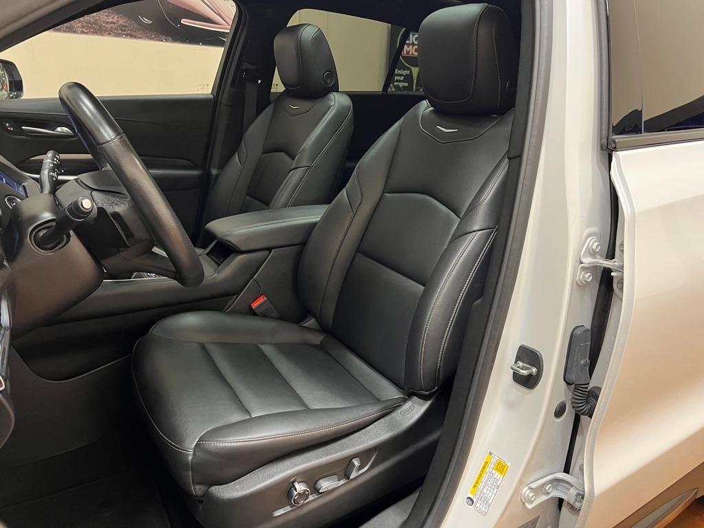 Cadillac XT4 AWD 4dr Sport 2023