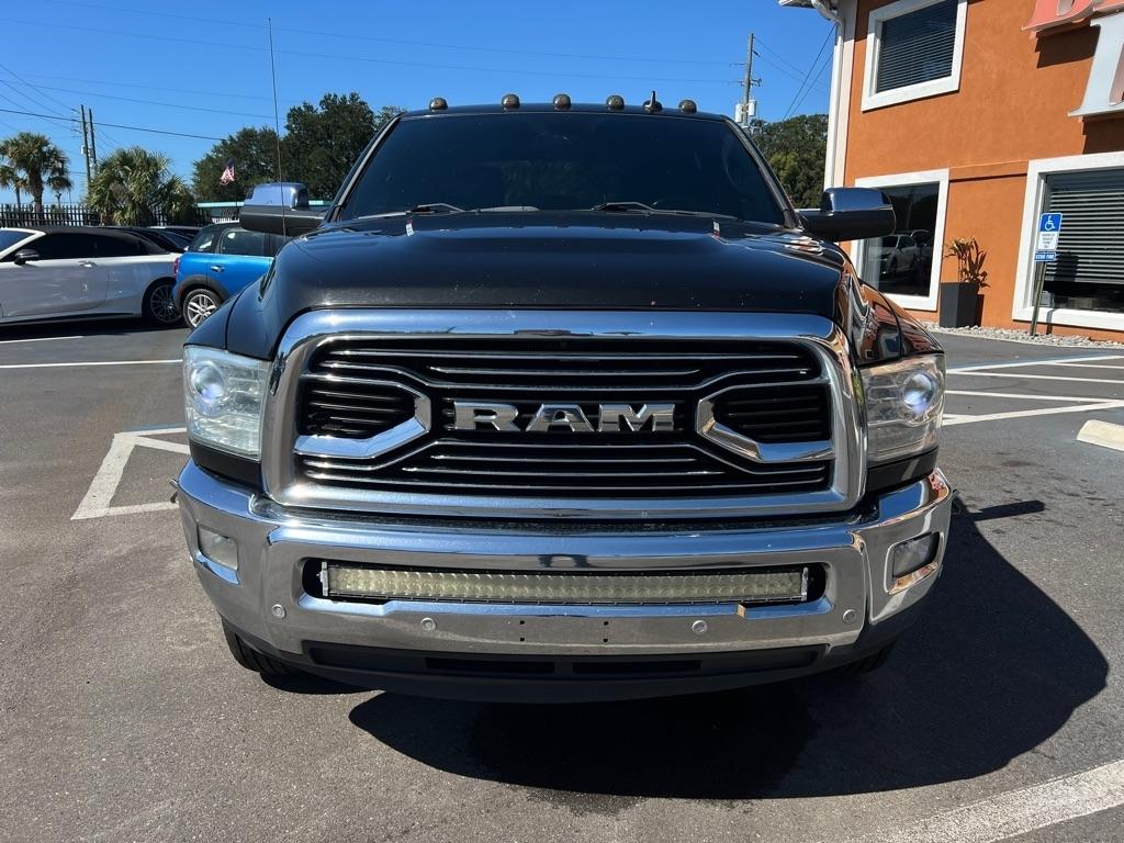 RAM 3500 Limited 4x4 Crew Cab 8' Box 2018