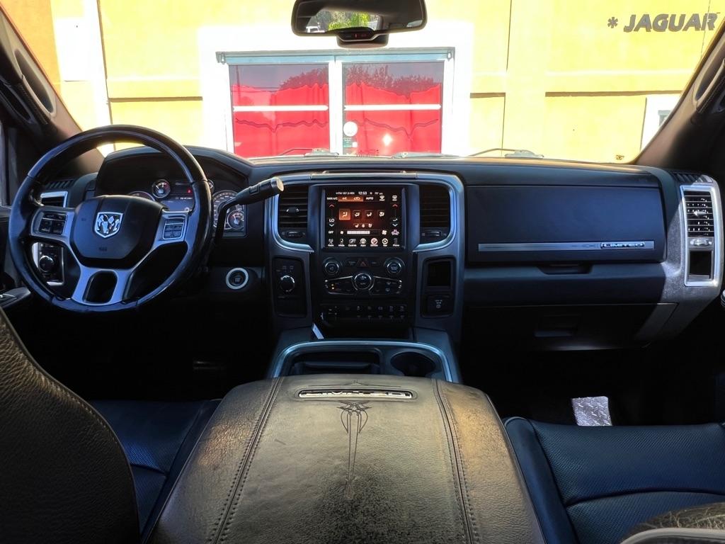 RAM 3500 Limited 4x4 Crew Cab 8' Box 2018