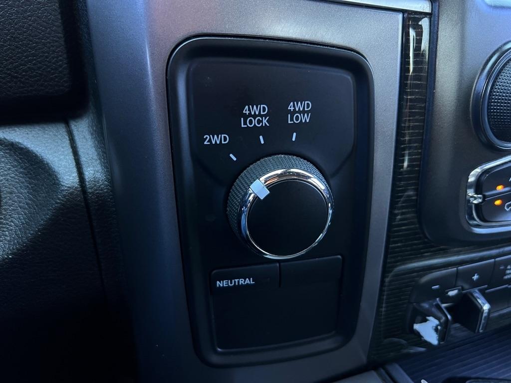 RAM 3500 Limited 4x4 Crew Cab 8' Box 2018