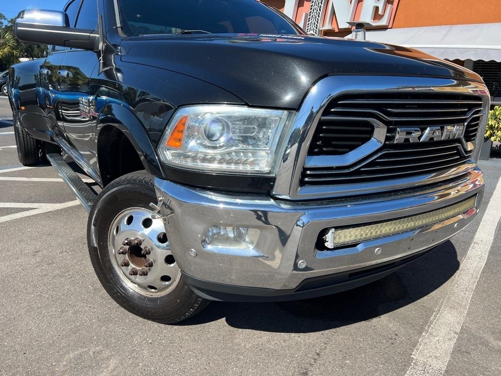 RAM 3500 Limited 4x4 Crew Cab 8' Box 2018