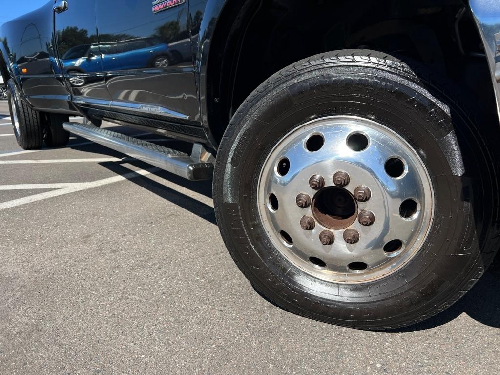 RAM 3500 Limited 4x4 Crew Cab 8' Box 2018