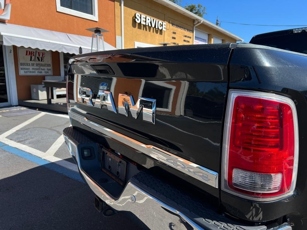 RAM 3500 Limited 4x4 Crew Cab 8' Box 2018