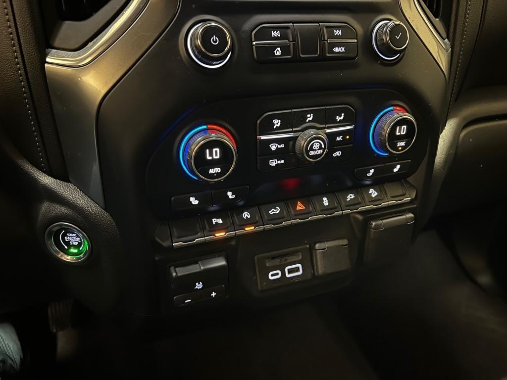 Chevrolet Silverado 1500 4WD Crew Cab 147" LT 2020