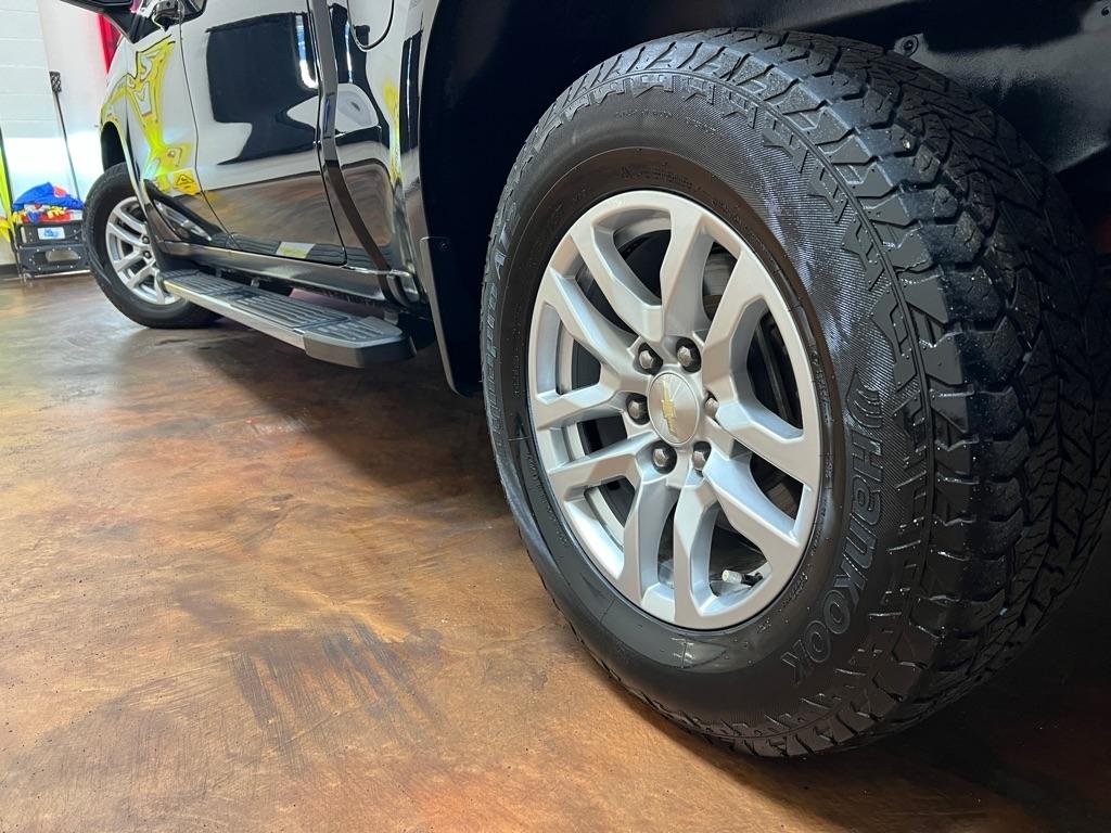 Chevrolet Silverado 1500 4WD Crew Cab 147" LT 2020