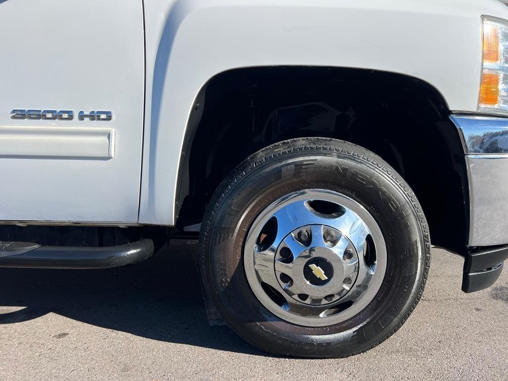 Chevrolet Silverado 3500HD 4WD Crew Cab 167.7" LT 2013