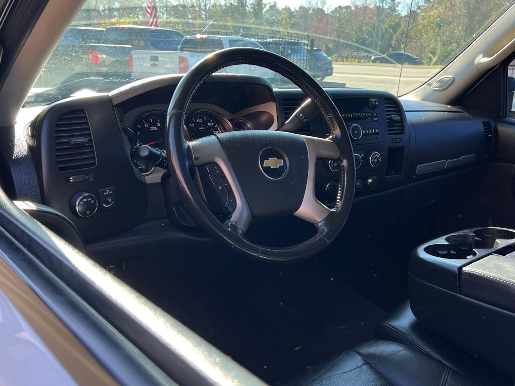 Chevrolet Silverado 3500HD 4WD Crew Cab 167.7" LT 2013