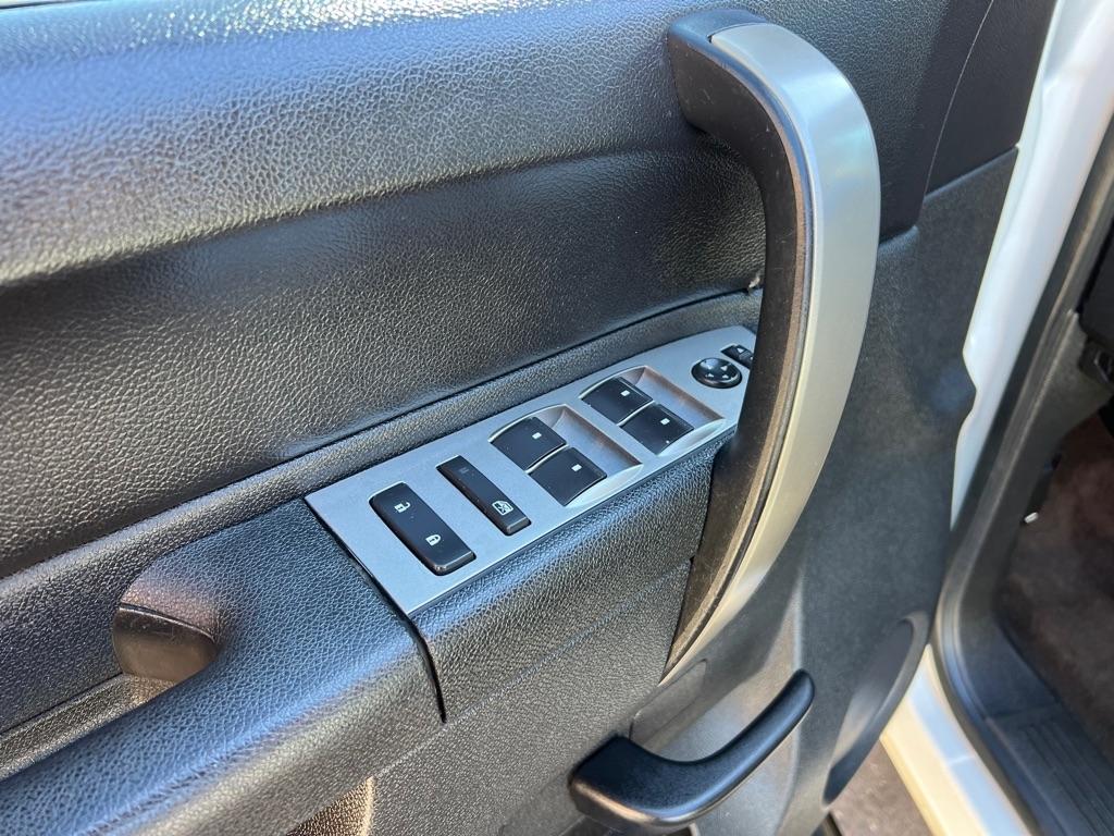 Chevrolet Silverado 3500HD 4WD Crew Cab 167.7" LT 2013