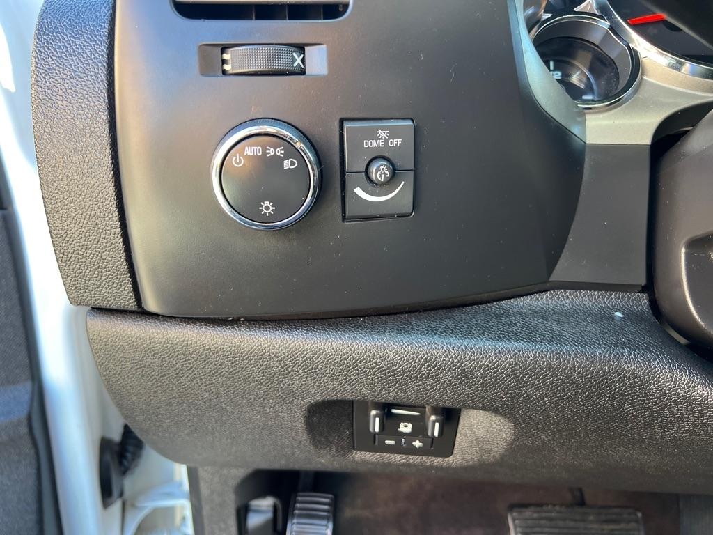 Chevrolet Silverado 3500HD 4WD Crew Cab 167.7" LT 2013